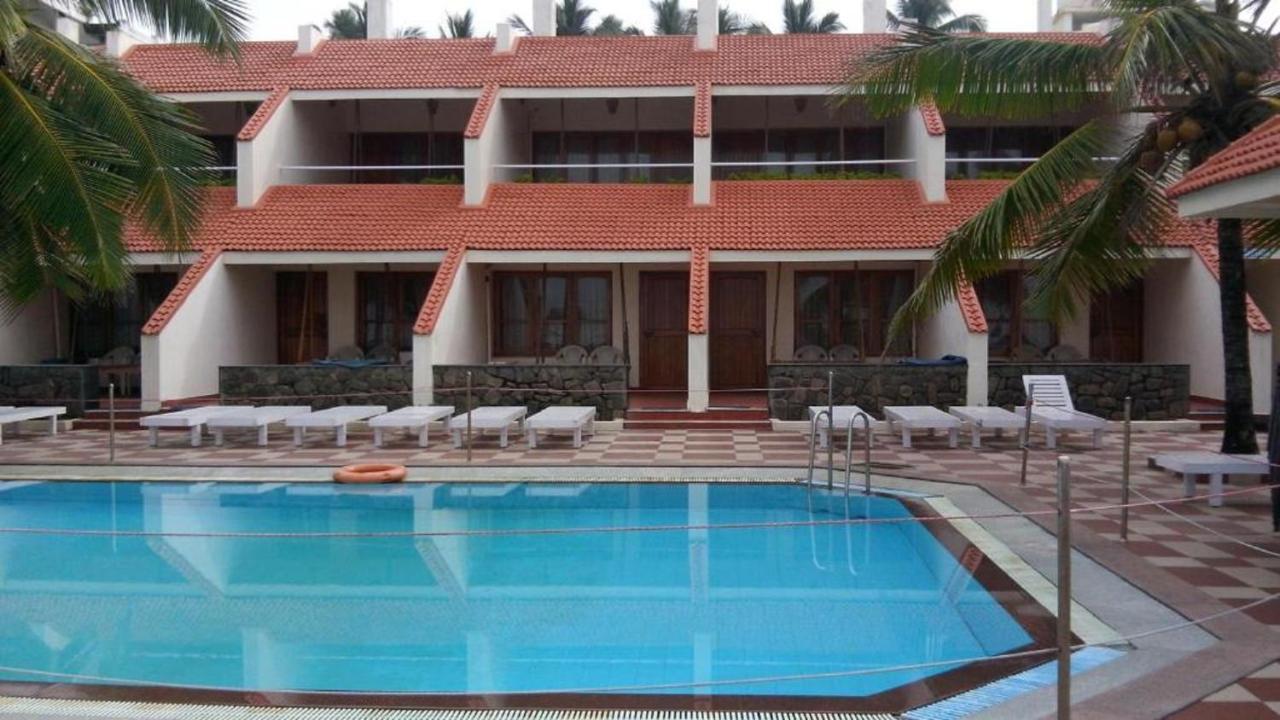 Seaface Beach Resort Kovalam Exterior photo